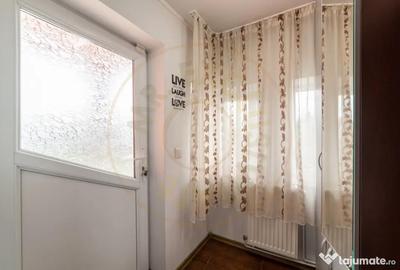 Casă cu 5 camere cu Canalizare în Țițești - 4