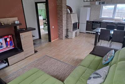 Casă cu 2 camere cu Teren 864 Mp în Central - 10