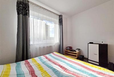Apartament cu 2 camere semidecomandat în Tractorul - 19