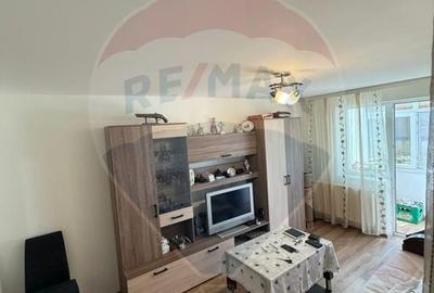 De vanzare apartament cu doua camere, langa Universitate - 2
