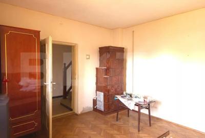 Casă cu 6 camere cu Teren 920 Mp în Central - 8