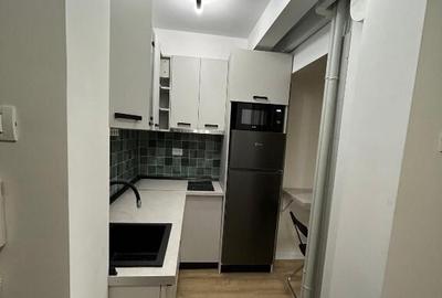 Inchiriere garsoniera renovata, mobilata, utilata Piata Universitatii - 8