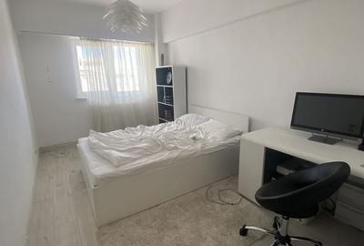 Apartament cu 3 camere decomandat în Calea București - 7