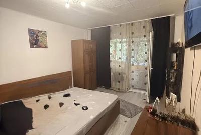 3 camere | decomandat | centrala proprie | 850 m Metrou Crangasi - 1