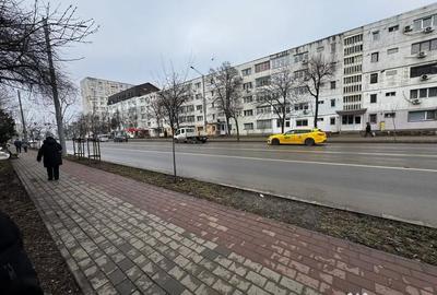 Apartament cu 3 camere semidecomandat în Podu Roș - 6
