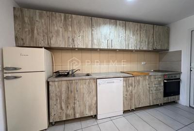 Apartament cu 3 camere decomandat în 7 Noiembrie - 9