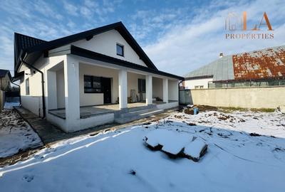 Casa 4 camere | Incalzire in pardoseala | Teren 558mp | Domnesti - 1