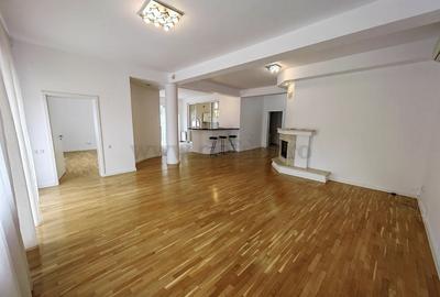 Vilă cu piscina langa British School - 3