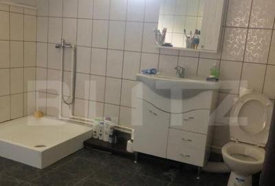 Casă cu 5 camere cu Teren 1732 Mp în Găești - 9