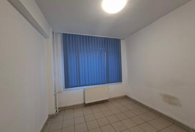 Birou, de 80 mp, în Central - 6