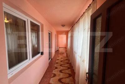 Casă cu 4 camere cu Teren 2000 Mp în Rovine - 9