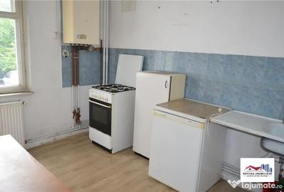 Garsonieră decomandată în Tudor - 4