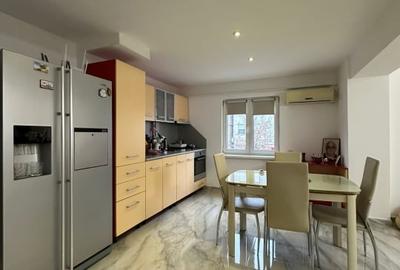 Apartament 3 camere, zona Buzaului (B-uri), etaj 1. - 2