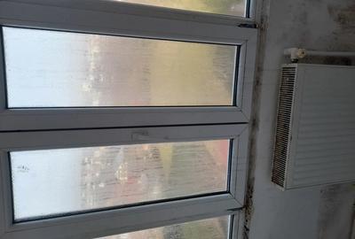 Vand garsoniera plevna etaj 4 - 3