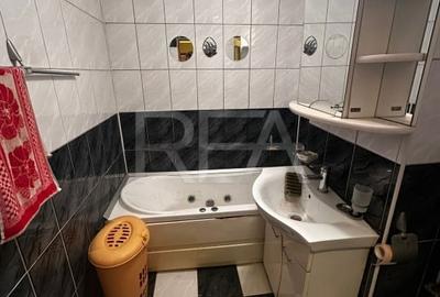 Apartament 3 Camere , Decomandat CF1 , Centrala Termica , Toporasi - 5