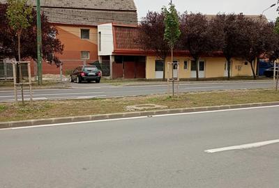 Spatiu comercial linga pia?a mehala - 2