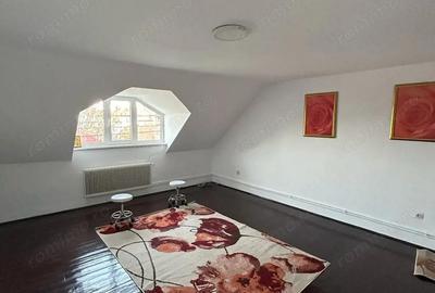 Spațiu comercial, de 50 mp, în Central - 8