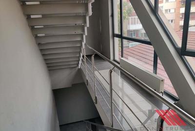 Complexul Srudentesc - Garsoniera 19 mp - 230 euro - 2