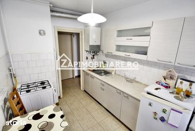 Apartament cu 3 camere semidecomandat, mobilat în 22 Decembrie 1989 - 3