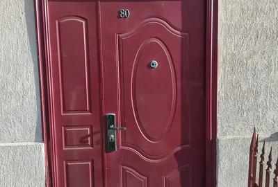 Casă cu 2 camere în Central