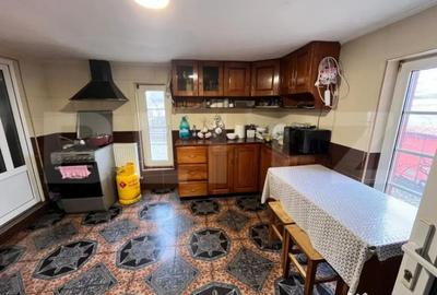 Casă cu 4 camere cu Teren 1400 Mp în Central - 7