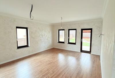 Casă cu 3 camere cu Teren 300 Mp în Central - 6