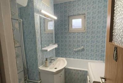 Apartament cu 3 camere decomandat în 1 Mai - 10