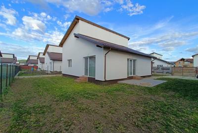 Casa individuala 3 camere mobilata/utilata noua Sanpetru Casa individuala 3 camere mobilata/utilata noua Sanpetru - 2