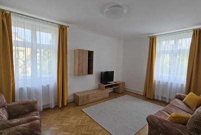 Apartament cu 3 camere decomandat în Central - 2