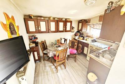 Casă cu 6 camere cu Canalizare în Central - 8