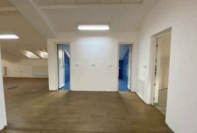 Casă cu 5 camere cu Canalizare în Take Ionescu - 18