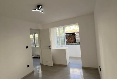 Apartament cu 2 camere semidecomandat în Central - 1