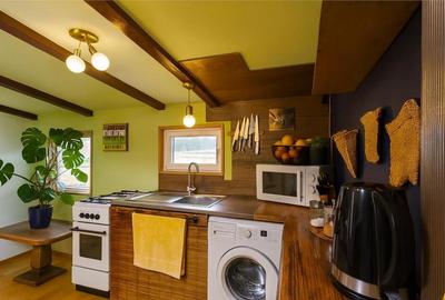 Casă cu 3 camere cu Piscina în Podu Oltului - 4