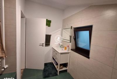Casă cu 4 camere în Breazu - 3