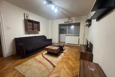 Apartament cu 3 camere, mobilat în Dacia