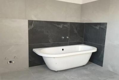 Casă cu 7 camere cu Teren 2500 Mp în Marginea - 9