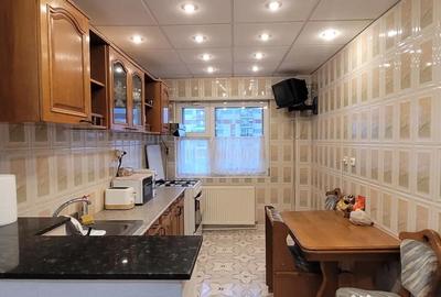 Apartament cu 5 camere decomandat în Păcii - 10