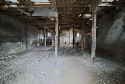 Casă cu 1 camere cu Teren 1798 Mp în Ciumeghiu - 2