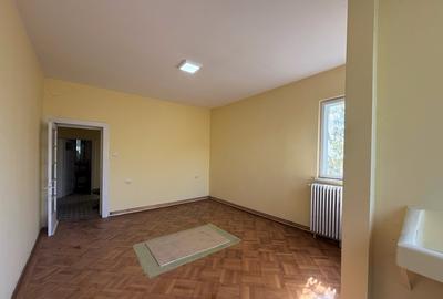 Ultracentral Ploiesti – parter de vila cu sarmul anilor ’50 - 8