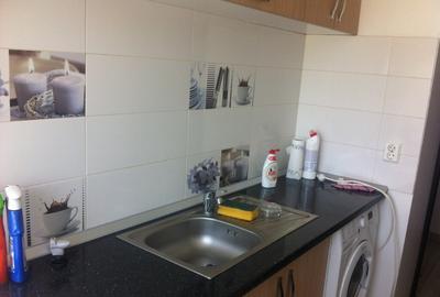 Apartament cu 3 camere etaj 2 - Zona George Enescu