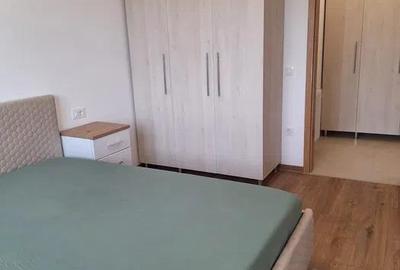 Apartament cu 2 camere decomandat, mobilat în Tractorul - 5