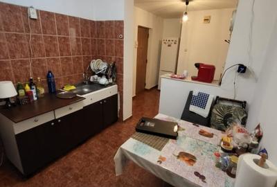 Apartament cu 3 camere decomandat, mobilat în Rahova - 1
