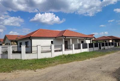 De vanzare duplex in Mosnita Noua Serena 3 119000 euro - 3