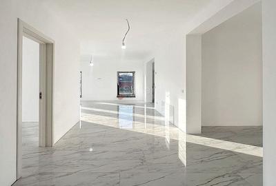 Curte Generoasa Compartimentare Practica - 3