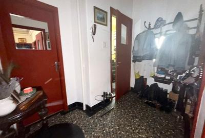Apartament cu 4 camere decomandat în Romană - 12