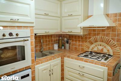 Casă cu 6 camere cu Garaj în Voitinel - 12