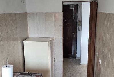 Garsonieră decomandată în Central - 4