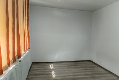 Garsoniera de 21mp langa Piata din Moinesti, bloc A3 - 2