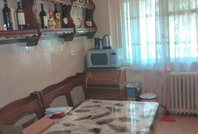 Inchiriez apartament 3 camere in Drumul Taberei - la 5 min. de metrou - 1