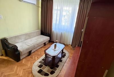 Apartament cu 3 camere semidecomandat în Farfuria - 8